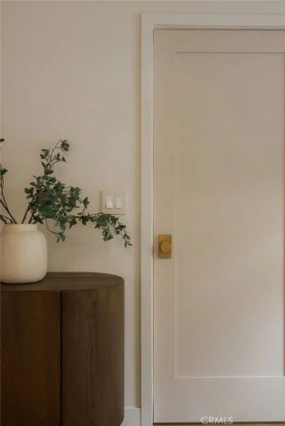 4048 Tivoli Avenue, Los Angeles, CA 90066