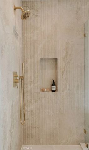 4048 Tivoli Avenue, Los Angeles, CA 90066