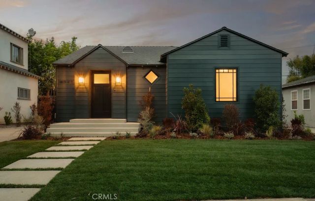 4048 Tivoli Avenue, Los Angeles, CA 90066