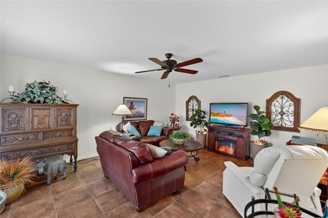 2406 1st Place, Vero Beach, FL 32962