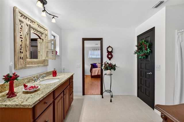 2406 1st Place, Vero Beach, FL 32962