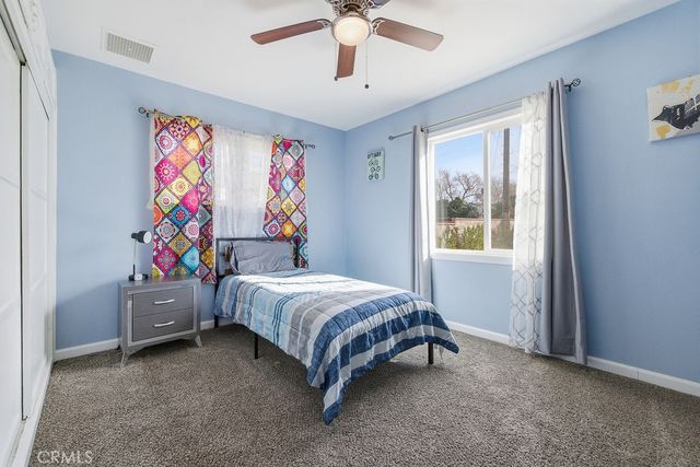 1346 W Ivyton Street, Lancaster, CA 93534