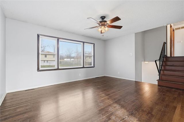 3507 S Haden Drive, Independence, MO 64055