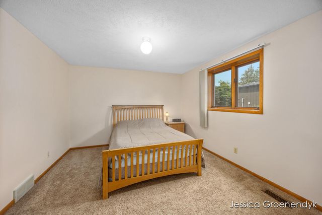 190 N Patterson Road, Wayland, MI 49348
