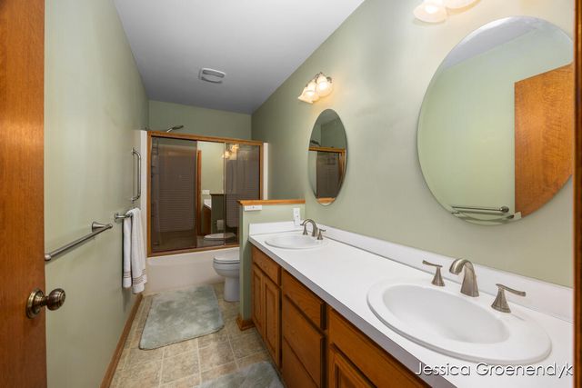 190 N Patterson Road, Wayland, MI 49348