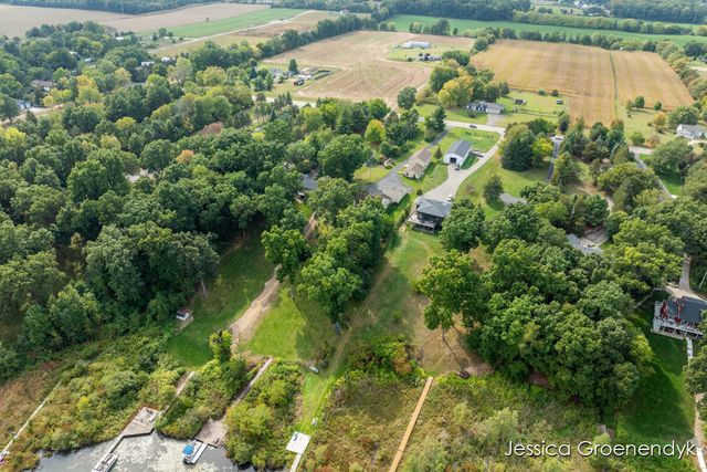 190 N Patterson Road, Wayland, MI 49348