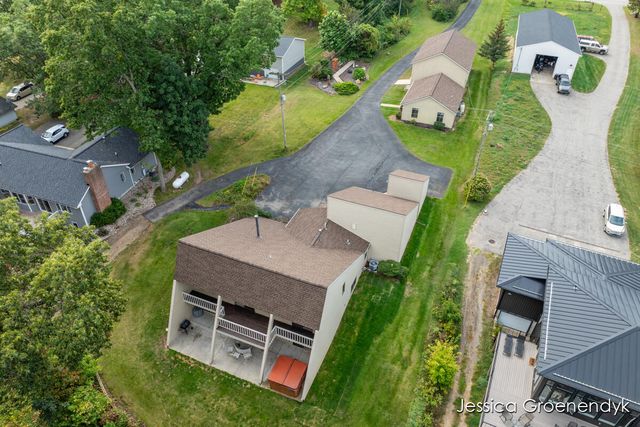 190 N Patterson Road, Wayland, MI 49348