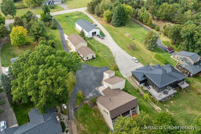 190 N Patterson Road, Wayland, MI 49348