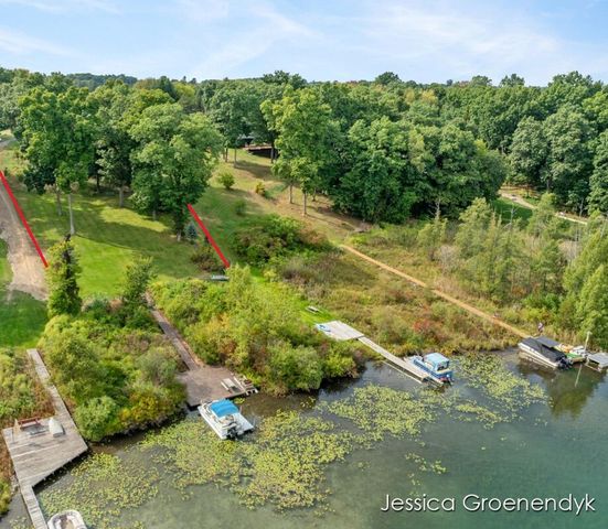 190 N Patterson Road, Wayland, MI 49348