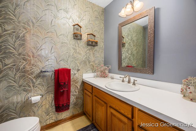 190 N Patterson Road, Wayland, MI 49348