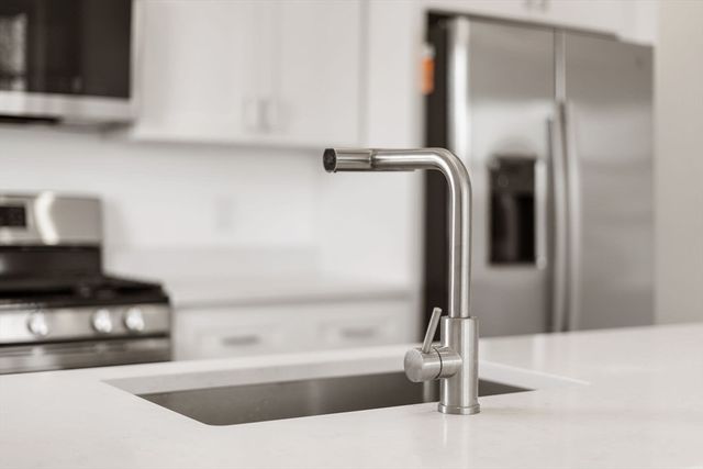 120 Regent St 5, Boston, MA 02119