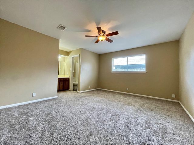241 Crestwood Street, Clute, TX 77531