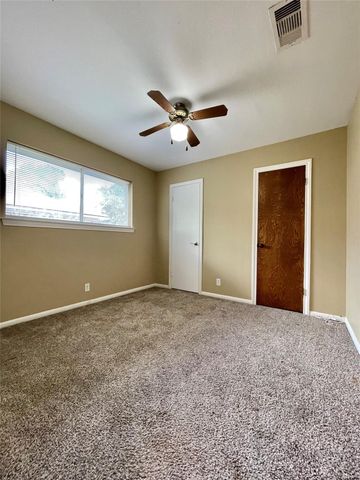 241 Crestwood Street, Clute, TX 77531