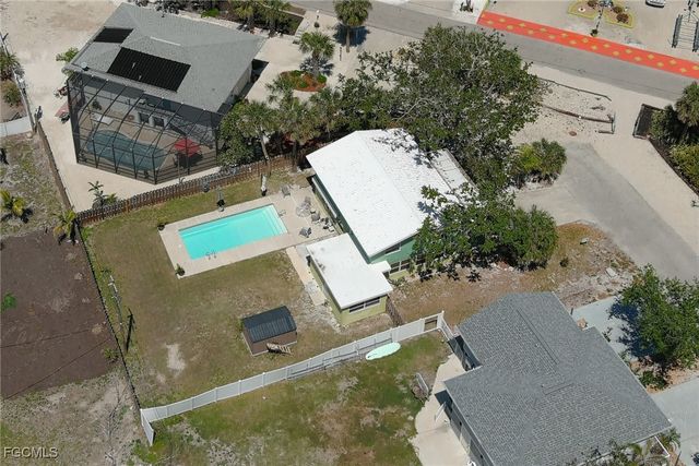 5460 Oak Ridge AVE, Fort Myers Beach, FL 33931