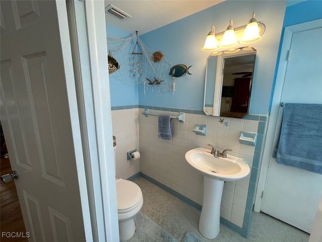 5460 Oak Ridge AVE, Fort Myers Beach, FL 33931