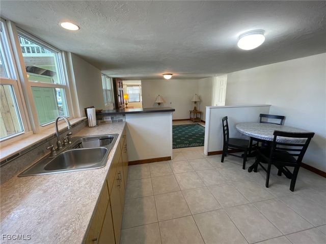 5460 Oak Ridge AVE, Fort Myers Beach, FL 33931