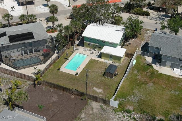 5460 Oak Ridge AVE, Fort Myers Beach, FL 33931