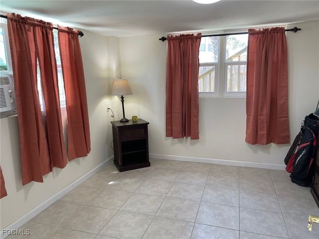 5460 Oak Ridge AVE, Fort Myers Beach, FL 33931