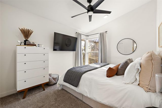 1402 Singleton Ave B, Austin, TX 78702