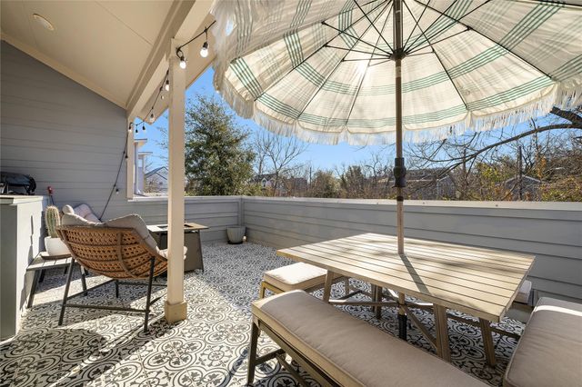 1402 Singleton Ave B, Austin, TX 78702