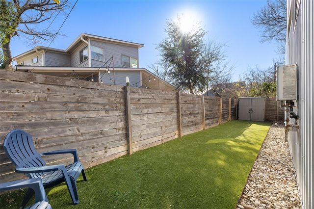 1402 Singleton Ave B, Austin, TX 78702