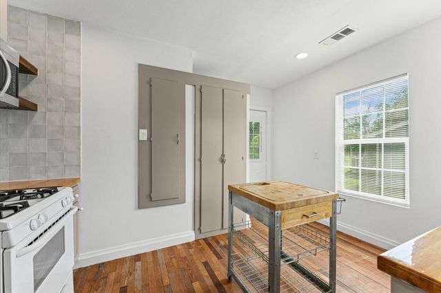 1212 Glendale, Dayton, TX 77535
