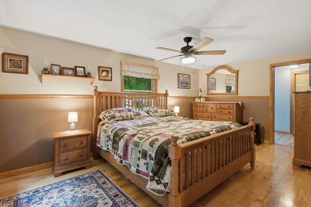 87 B Hill Road, Pownal, VT 05261