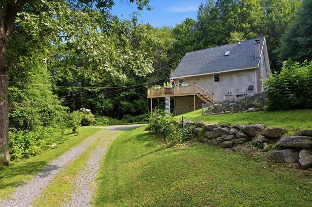 87 B Hill Road, Pownal, VT 05261
