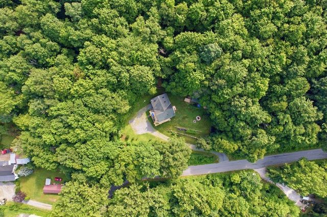 87 B Hill Road, Pownal, VT 05261