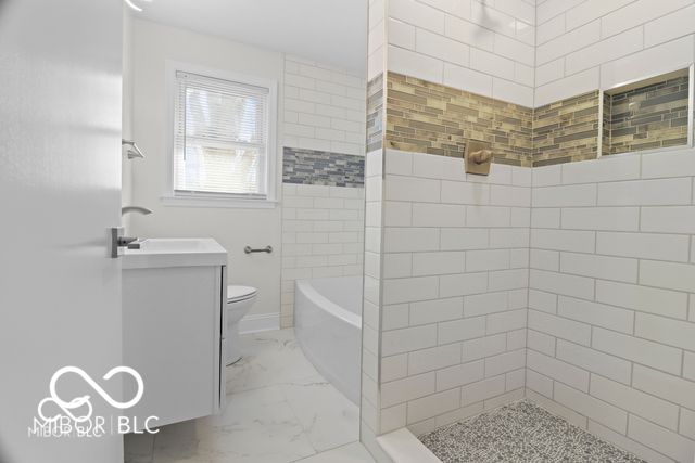 8615 El Rico Drive, Indianapolis, IN 46240