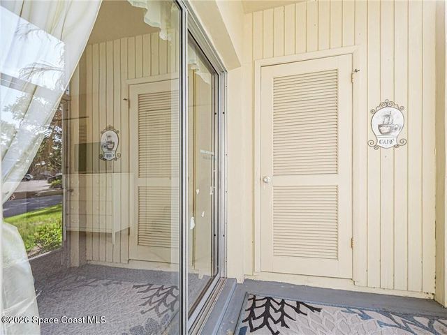 21 Pine Arbor Lane 104, Vero Beach, FL 32962