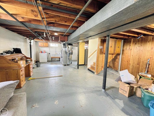 17901 Peters Street, Roseville, MI 48066