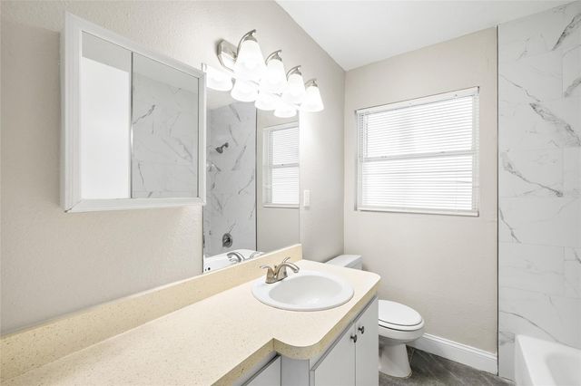 6726 N 11TH STREET, Tampa, FL 33604