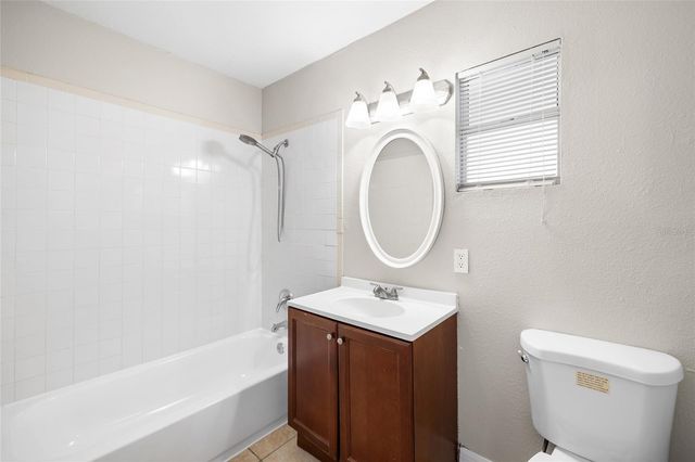 6726 N 11TH STREET, Tampa, FL 33604