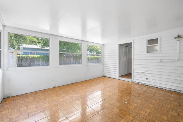 6726 N 11TH STREET, Tampa, FL 33604