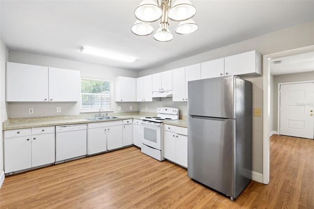 6726 N 11TH STREET, Tampa, FL 33604