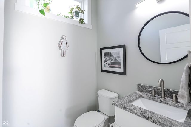 806 Shelby Street, Indianapolis, IN 46203