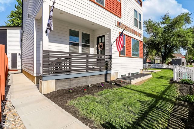 806 Shelby Street, Indianapolis, IN 46203