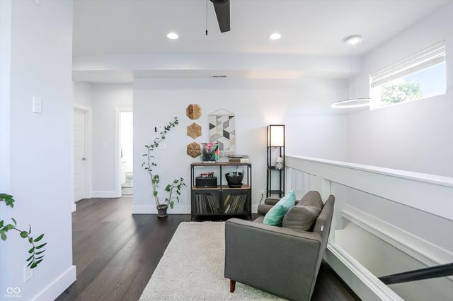 806 Shelby Street, Indianapolis, IN 46203