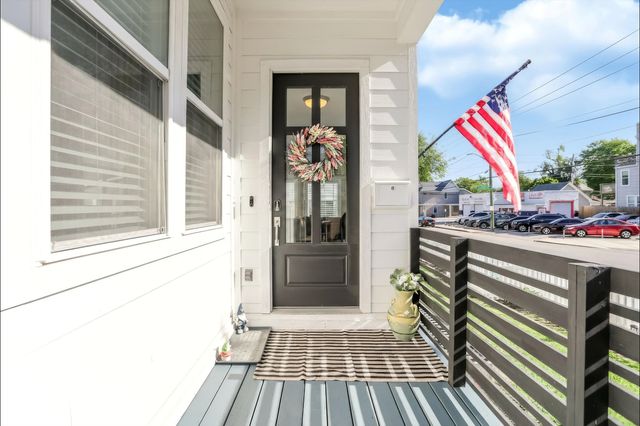 806 Shelby Street, Indianapolis, IN 46203