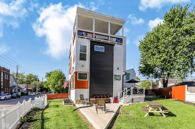 806 Shelby Street, Indianapolis, IN 46203