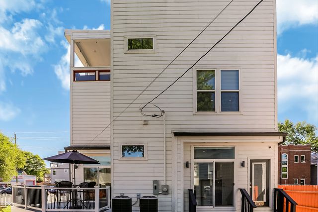 806 Shelby Street, Indianapolis, IN 46203