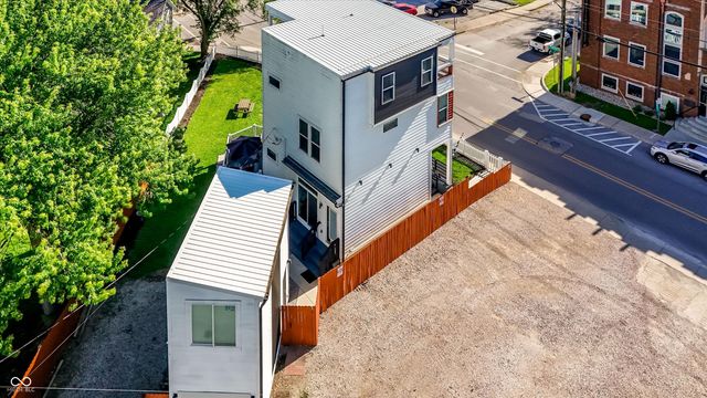 806 Shelby Street, Indianapolis, IN 46203