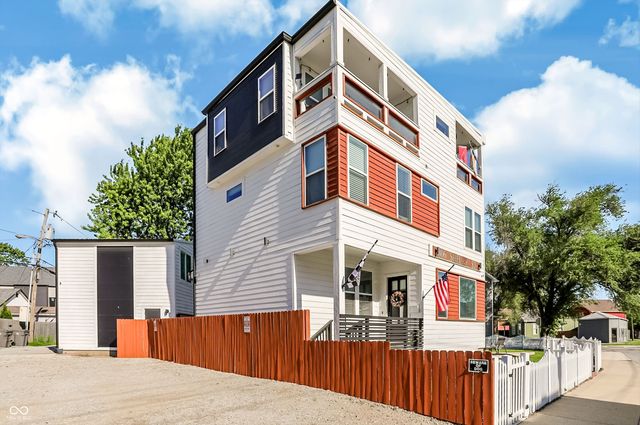 806 Shelby Street, Indianapolis, IN 46203