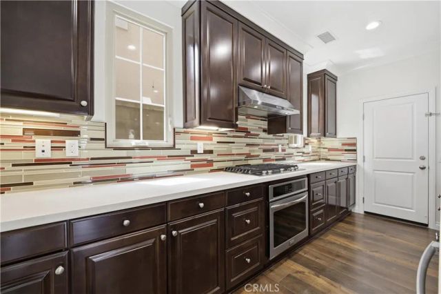 64 Maple Ash, Irvine, CA 92620