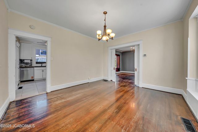 1012 OAK STREET, Jefferson City, MO 65101