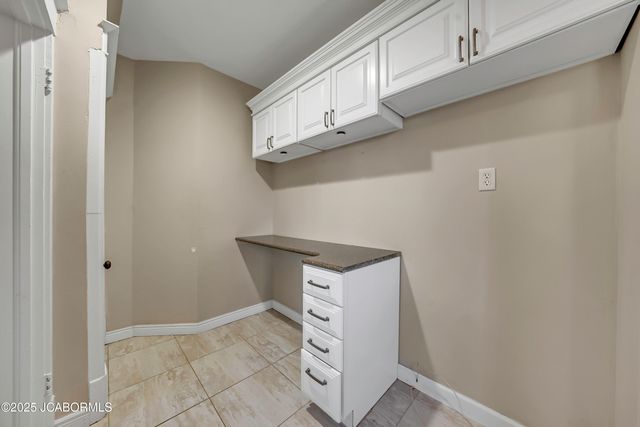 1012 OAK STREET, Jefferson City, MO 65101