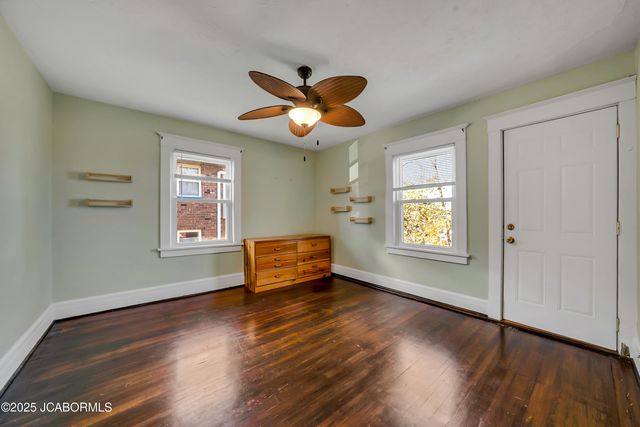 1012 OAK STREET, Jefferson City, MO 65101