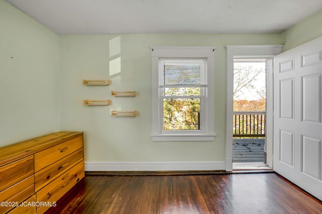 1012 OAK STREET, Jefferson City, MO 65101