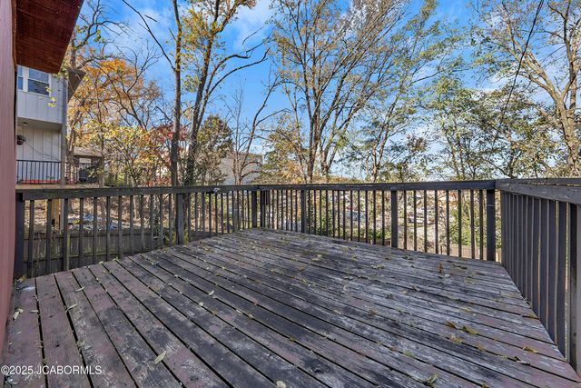 1012 OAK STREET, Jefferson City, MO 65101